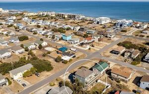 Charming Beach Retreat Near the Heart of the Outer Banks - Kill Devil Hills, North Carolina