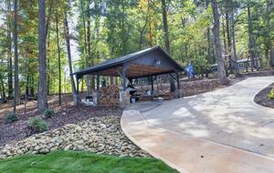 Elegance Meets Nature on the Shores of Lake Hartwell - Lavonia, Georgia