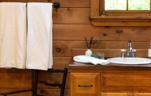 Blue Ridge Retreat in Historic Valle Crucis - Banner Elk, North Carolina