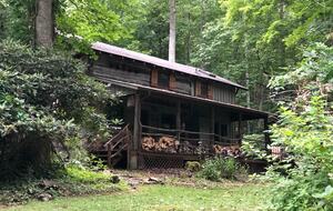 Blue Ridge Retreat in Historic Valle Crucis - Banner Elk, North Carolina