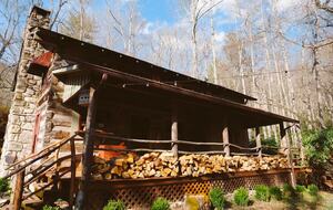 Blue Ridge Retreat in Historic Valle Crucis - Banner Elk, North Carolina