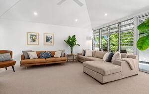 Luxury Tree-Top Retreat in Noosa’s Prestigious Little Cove - Noosa Heads, Australia