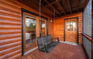 Scenic Ridge-Top Retreat with Designer Interiors & Endless Entertainment - Blue Ridge, Georgia