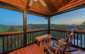 Scenic Ridge-Top Retreat with Designer Interiors & Endless Entertainment - Blue Ridge, Georgia