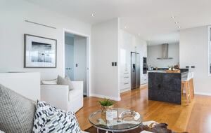 Elevated Beachside Living in Omaha - Omaha, New Zealand