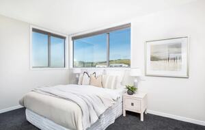 Elevated Beachside Living in Omaha - Omaha, New Zealand