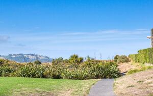 Elevated Beachside Living in Omaha - Omaha, New Zealand