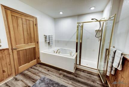 Ski-In/Ski-Out Mountain Comfort in Arrowhead Village - Edwards, Colorado