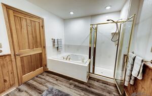 Ski-In/Ski-Out Mountain Comfort in Arrowhead Village - Edwards, Colorado