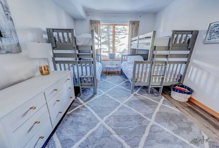 Ski-In/Ski-Out Mountain Comfort in Arrowhead Village - Edwards, Colorado