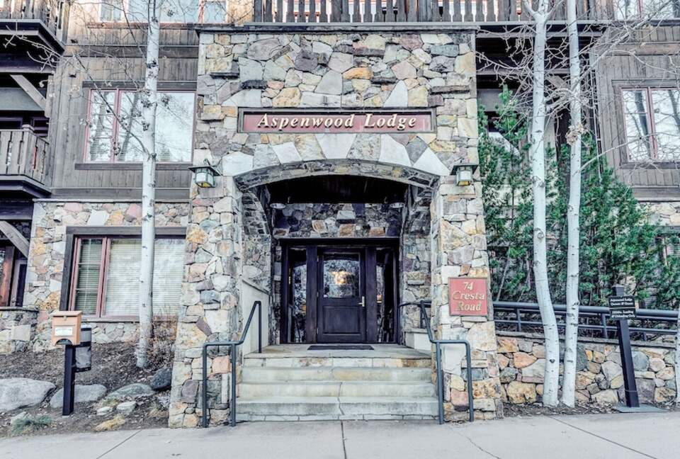 Ski-In/Ski-Out Mountain Comfort in Arrowhead Village - Edwards, Colorado