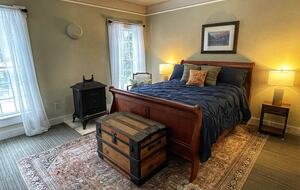 Timeless Charm on 14 Private Acres in Montgomery - Montgomery, Vermont