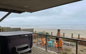 A Coastal Escape on Oregon’s Shoreline - Waldport, Oregon