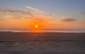 A Coastal Escape on Oregon’s Shoreline - Waldport, Oregon