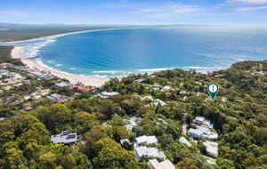 Luxury Tree-Top Retreat in Noosa’s Prestigious Little Cove - Noosa Heads, Australia