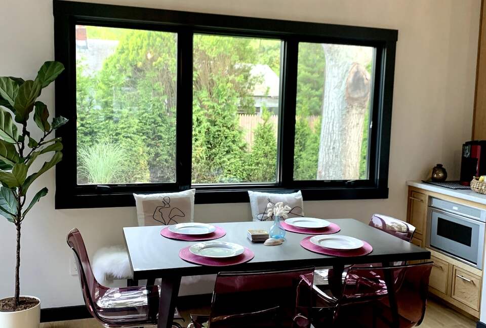 Tranquil Bungalow Retreat with Pool in Hampton Bays - Hampton Bays, New York