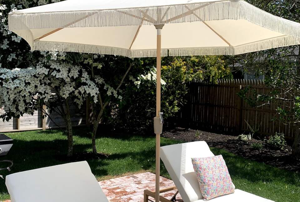 Tranquil Bungalow Retreat with Pool in Hampton Bays - Hampton Bays, New York