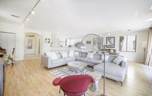 Sophisticated Siesta Key Retreat with Resort Pool - Sarasota, Florida