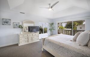 Sophisticated Siesta Key Retreat with Resort Pool - Sarasota, Florida