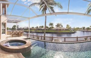 Elegant Canalfront Escape in Cape Coral - Cape Coral, Florida