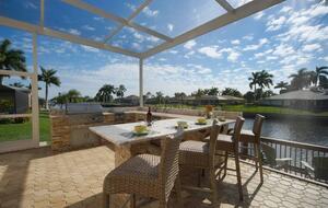 Elegant Canalfront Escape in Cape Coral - Cape Coral, Florida