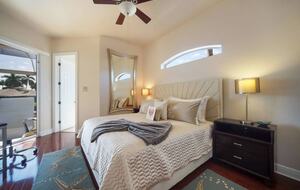 Elegant Canalfront Escape in Cape Coral - Cape Coral, Florida