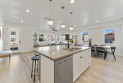 Refined Southern Utah Retreat Near Zion - Hurricane, Utah