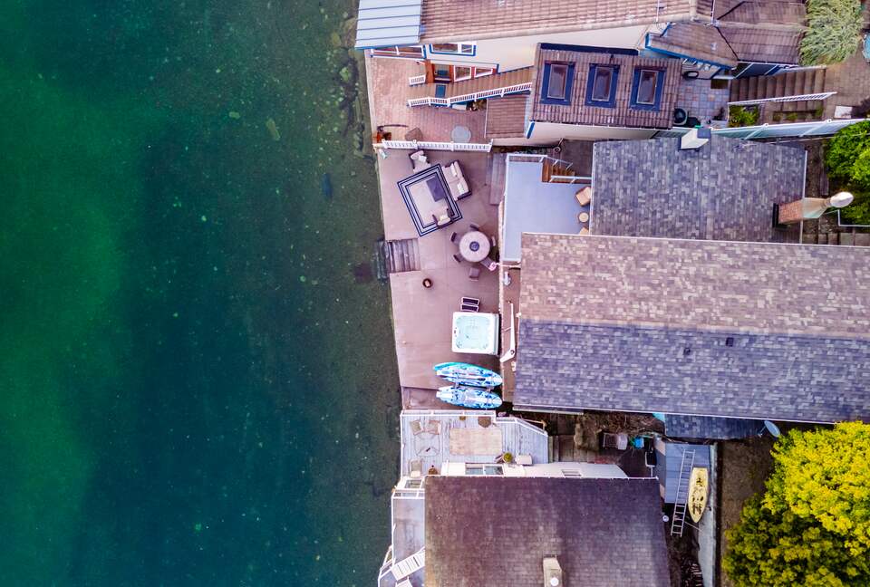 Wanderlust Beach Retreat - Tacoma, Washington