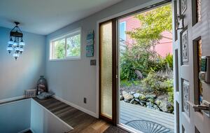 Wanderlust Beach Retreat - Tacoma, Washington