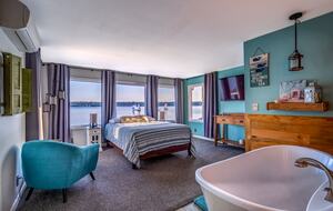 Huge tub in the master bedroom with BIG views.