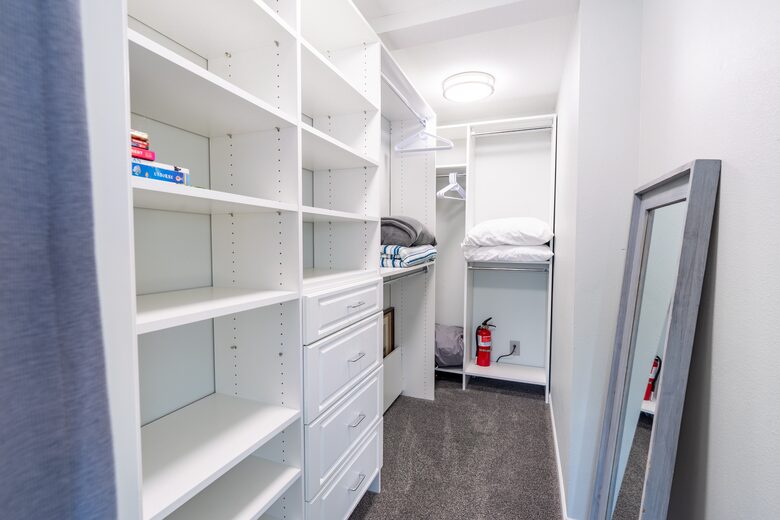 Wanderlust Beach Retreat - Tacoma, Washington