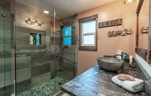 Wanderlust Beach Retreat - Tacoma, Washington