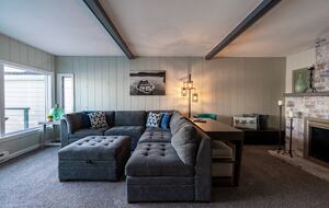 Wanderlust Beach Retreat - Tacoma, Washington