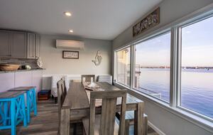 Seasting for 8 in the kitchen.