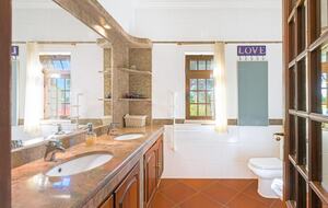 Family Villa with Private Pool Near Santo André Lagoon - Brescos, Santo André, Portugal