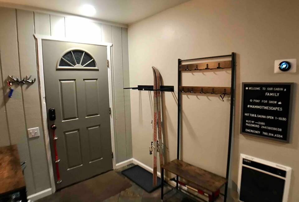 Warm & Inviting Mountain Retreat with Pool, Sauna, and Loft - Mammoth Lakes, California