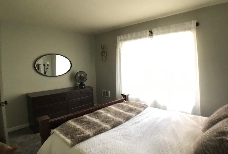 Warm & Inviting Mountain Retreat with Pool, Sauna, and Loft - Mammoth Lakes, California