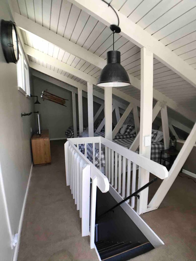 Warm & Inviting Mountain Retreat with Pool, Sauna, and Loft - Mammoth Lakes, California