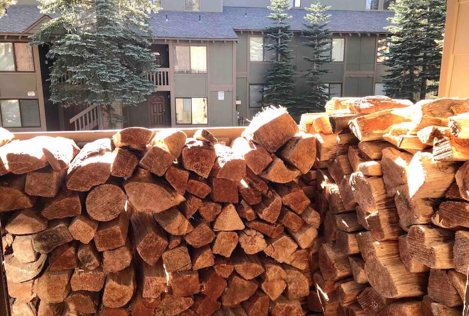 Warm & Inviting Mountain Retreat with Pool, Sauna, and Loft - Mammoth Lakes, California