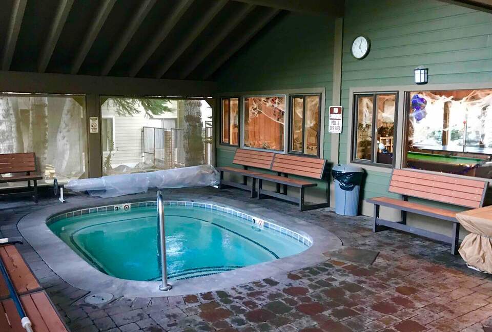 Warm & Inviting Mountain Retreat with Pool, Sauna, and Loft - Mammoth Lakes, California