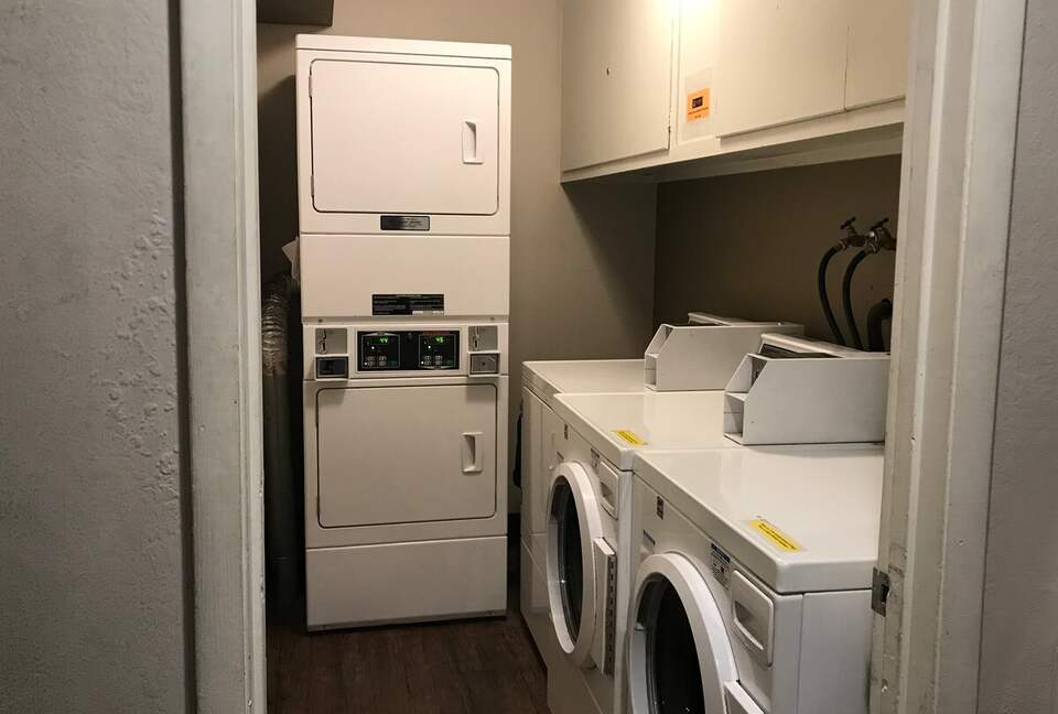 Warm & Inviting Mountain Retreat with Pool, Sauna, and Loft - Mammoth Lakes, California