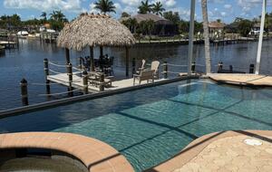 Elegant Canalfront Escape in Cape Coral - Cape Coral, Florida