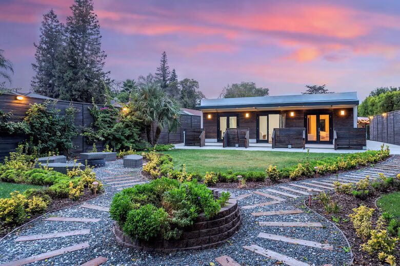 Ultimate Modern Compound: Resort-Style Experience - Valley Village, California