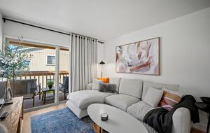 Modern Coastal Escape In Monterey Near Carmel - Monterey, California