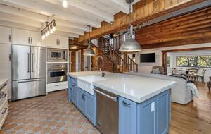 Chef's Kitchen with all Viking Appliances