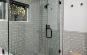 Walk-in shower and bathroom on main level