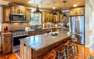 Rocky Point Lakefront Cabin - Inlet, New York