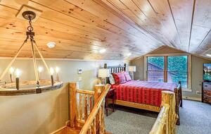 Rocky Point Lakefront Cabin - Inlet, New York