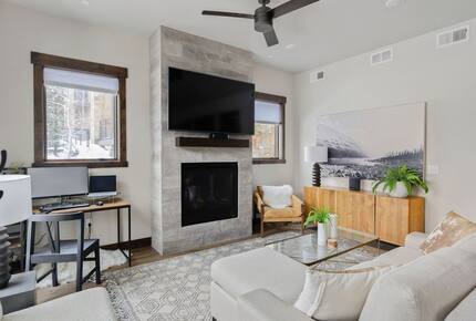 Alpine Luxury Steps from the Slopes - Park City, Utah