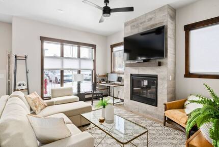 Alpine Luxury Steps from the Slopes - Park City, Utah